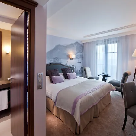 Hotel Le Nouveau Monde 4*