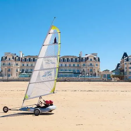 Hotel Le Nouveau Monde 4*